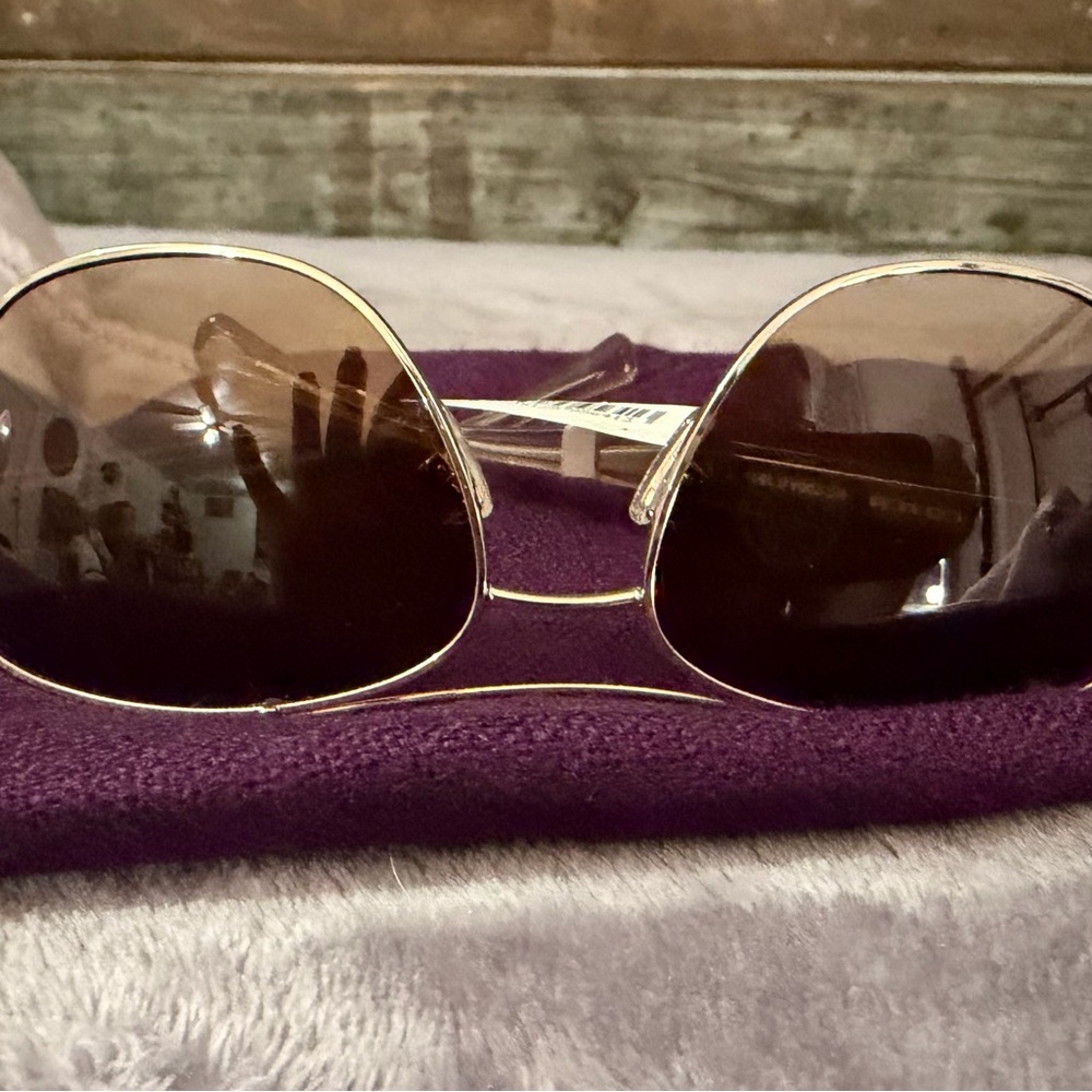 Coach Brown and Gold Sunglasses - Picture 2 of 6
